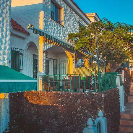 Amazing Bungalow In Costa Adeje Center Vila